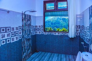 Bathroom - Dimuthu homestay  (Ella)