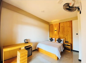 Deluxe Room, 1 Double Bed, Non Smoking, Mountain View | Iron/ironing board, free WiFi - Dimuthu homestay  (Ella)