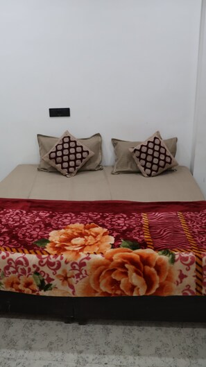 6 bedrooms, WiFi