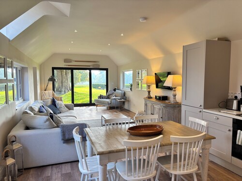 Stunning 2 bedroom lodge with stunning views