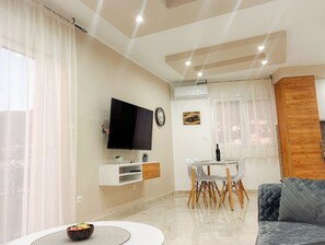 Living area - Comfort 1bdr apartment with sea view V-VI (Tivat)