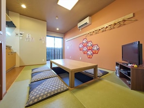 Basic Apartment | Living area - Yadoya Asakusa Darumaan (Tokyo)
