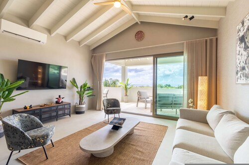 The Reef Superior Penthouse With Ocean View