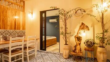 2 bedrooms, Internet