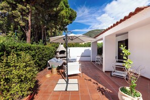 Terrace/patio - 2B Villa, Sardinia in Geremeas beach just minutes from home (Torre Delle Stelle (Maracalagonis))