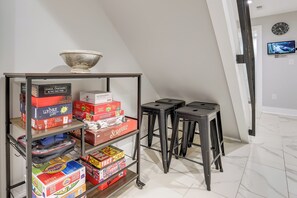 House (3 Bedrooms) | Interior - Rooftop Deck & Game Lounge: World Cup Philly HQ! (Philadelphia)