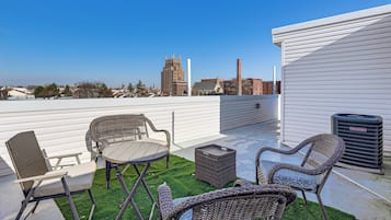 House (3 Bedrooms) | Front of property