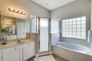 House (5 Bedrooms) | Interior - Group-ready Theme Park Hub w/ Pool in Davenport (Davenport)