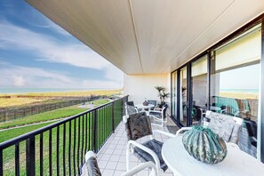 Apartment (3 Bedrooms) | Interior - Gulf View, Gourmet Kitchen: Suntide III - Unit 203 (South Padre Island)