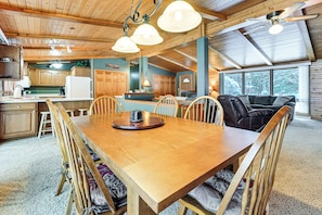 Interior - Waterfront Petenwell Lake Home w/ Private Dock (Nekoosa)