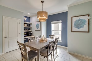 Interior - Walk to Beach & Dining: Corpus Christi Townhome (Corpus Christi)