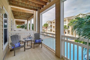 Apartment (3 Bedrooms) | Interior - Walk to Beach & Dining: Corpus Christi Townhome (Corpus Christi)