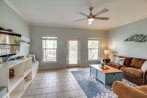 Apartment (3 Bedrooms) | Interior - Walk to Beach & Dining: Corpus Christi Townhome (Corpus Christi)
