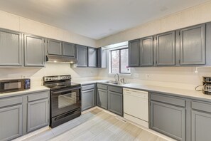 House (4 Bedrooms) | Interior - Group-friendly Home w/ Yard in Charlotte Suburbs! (Charlotte)