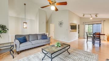 Rumah (4 Bedrooms) | Bagian depan properti