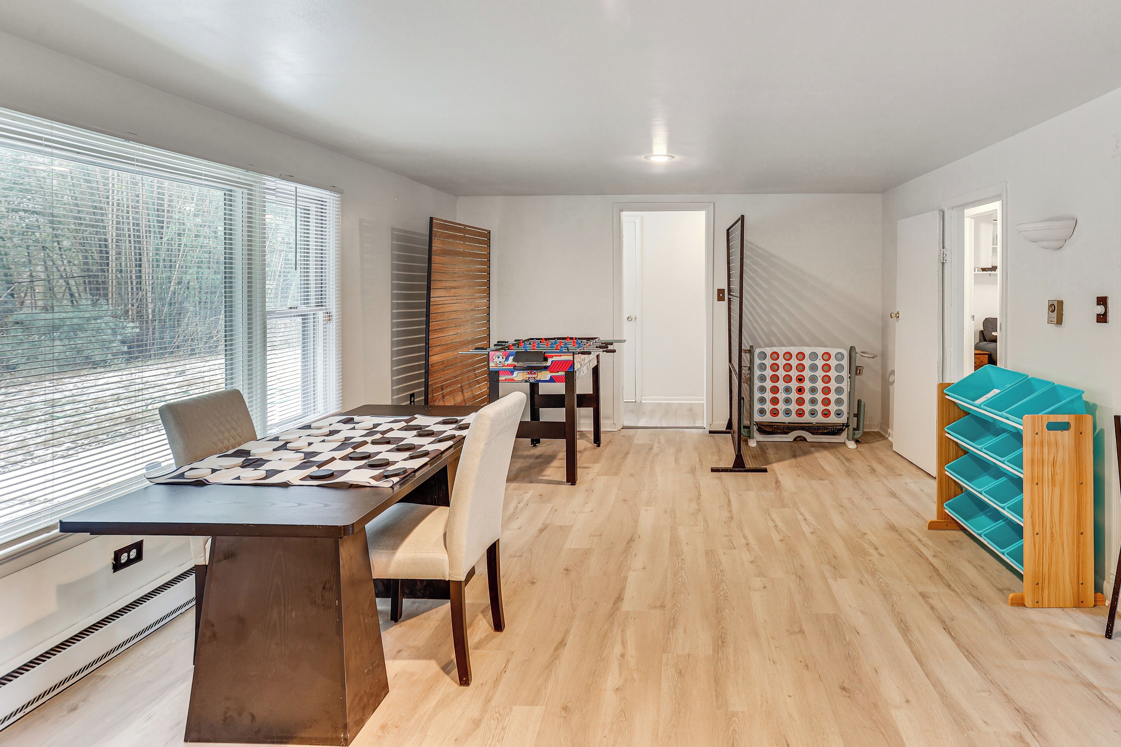 House (5 Bedrooms) | Interior