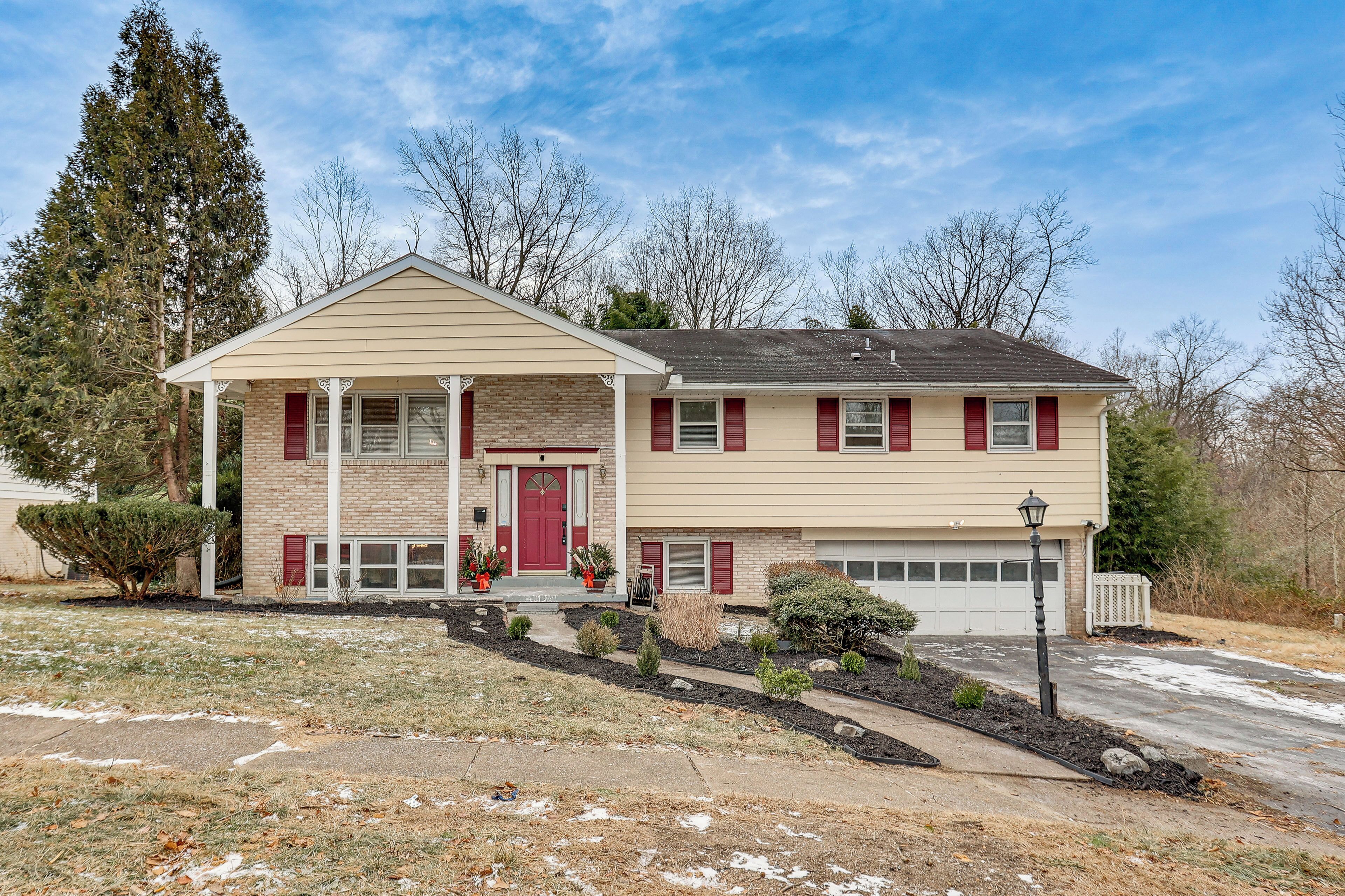 House (5 Bedrooms) | Front of property. Family Home on Greenbelt, 4 Mi to Dtwn Harrisburg!