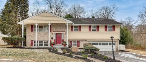 House (5 Bedrooms) | Front of property