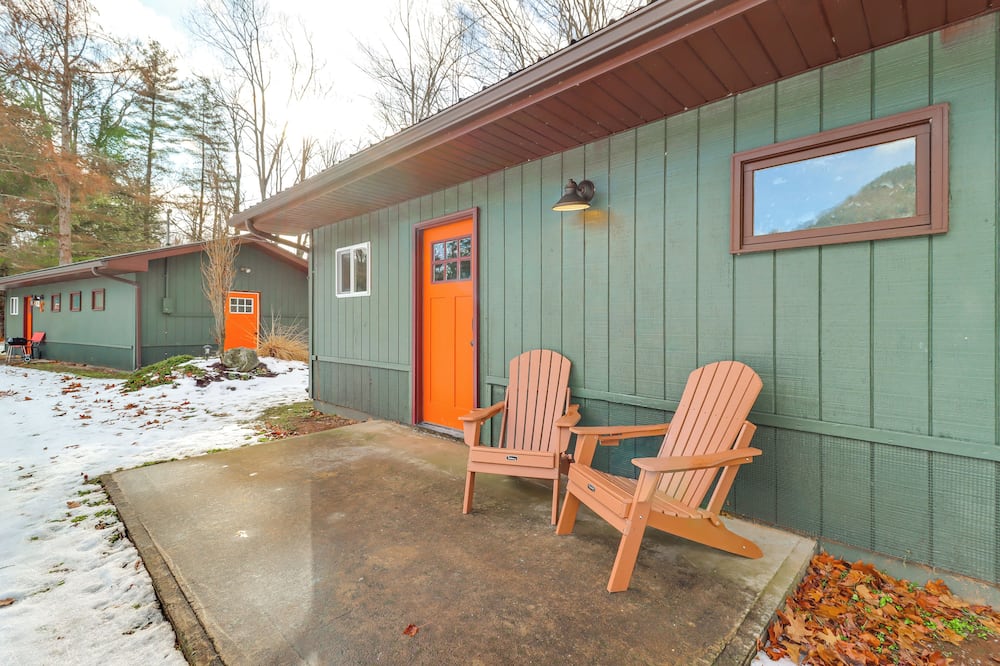 Deluxe Cabin D at Elk Creek Escape! Pets Welcome - Shunk, PA