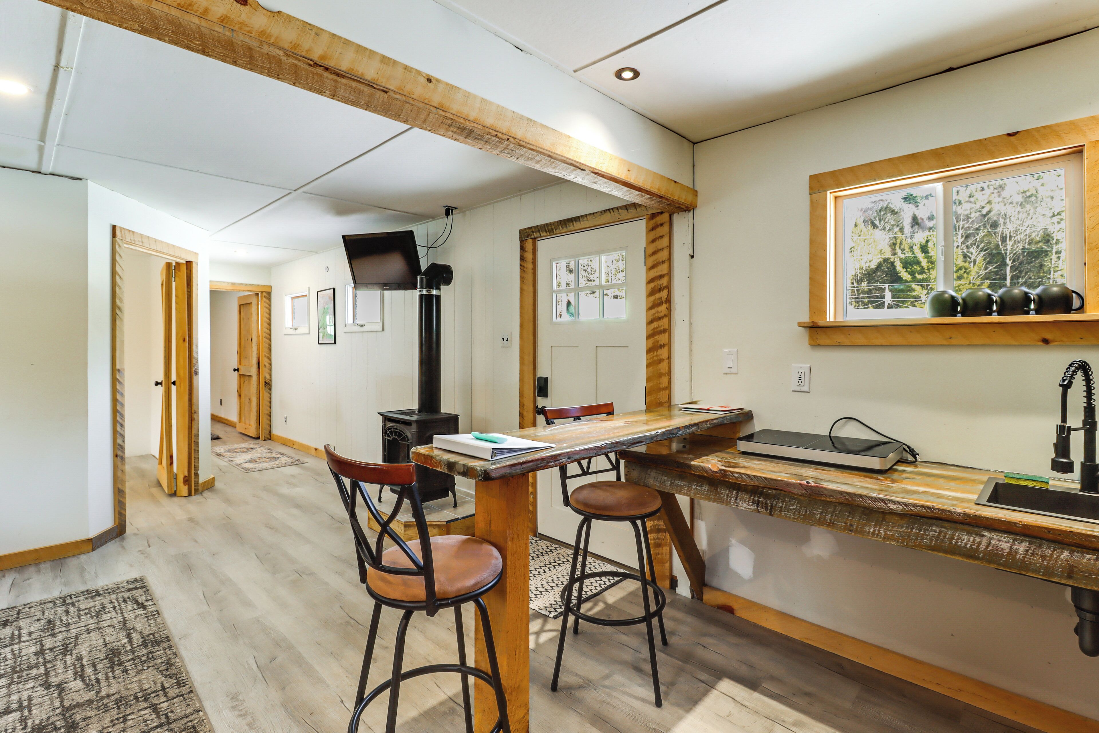 House (2 Bedrooms) | Interior