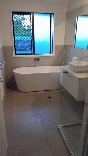 Bathroom - Tasha's House in Augustine Heights (Augustine Heights)