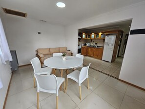 Interior - Pánaxa Fueguina: Spacious and modern apartment for 5 persons (Ushuaia)