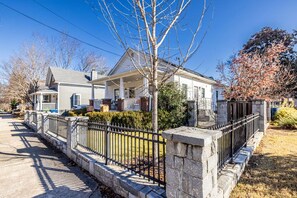 Exterior - Walk to BeltLine | 3 Miles to World Cup Stadium (Atlanta)