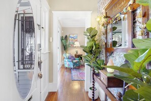 Interior - Bohemian dream home in heart of downtown with hot tub and putting green (St. Augustine)