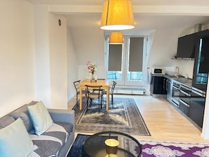 Dining room - Metro Apartment Linde Alle 14, 3Th 2720 Vanløse (Copenhagen)