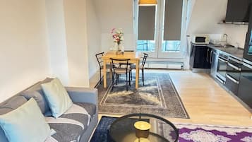 Departamento, 3 habitaciones, balcón | Sala de estar