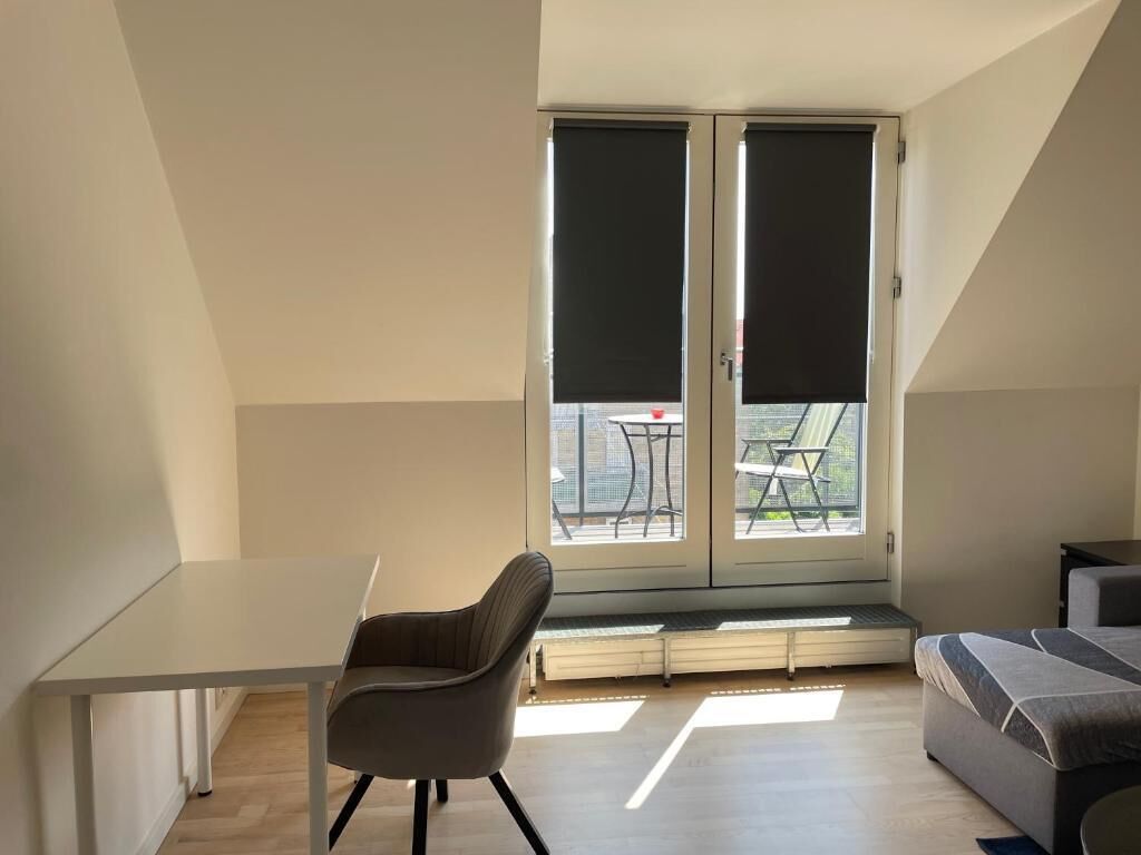 Apartment, 3 Bedrooms, Smoking, Balcony | Interior