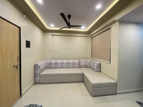 KD Homes, Premium 1-BHK Entire Apartment with Modern Comforts