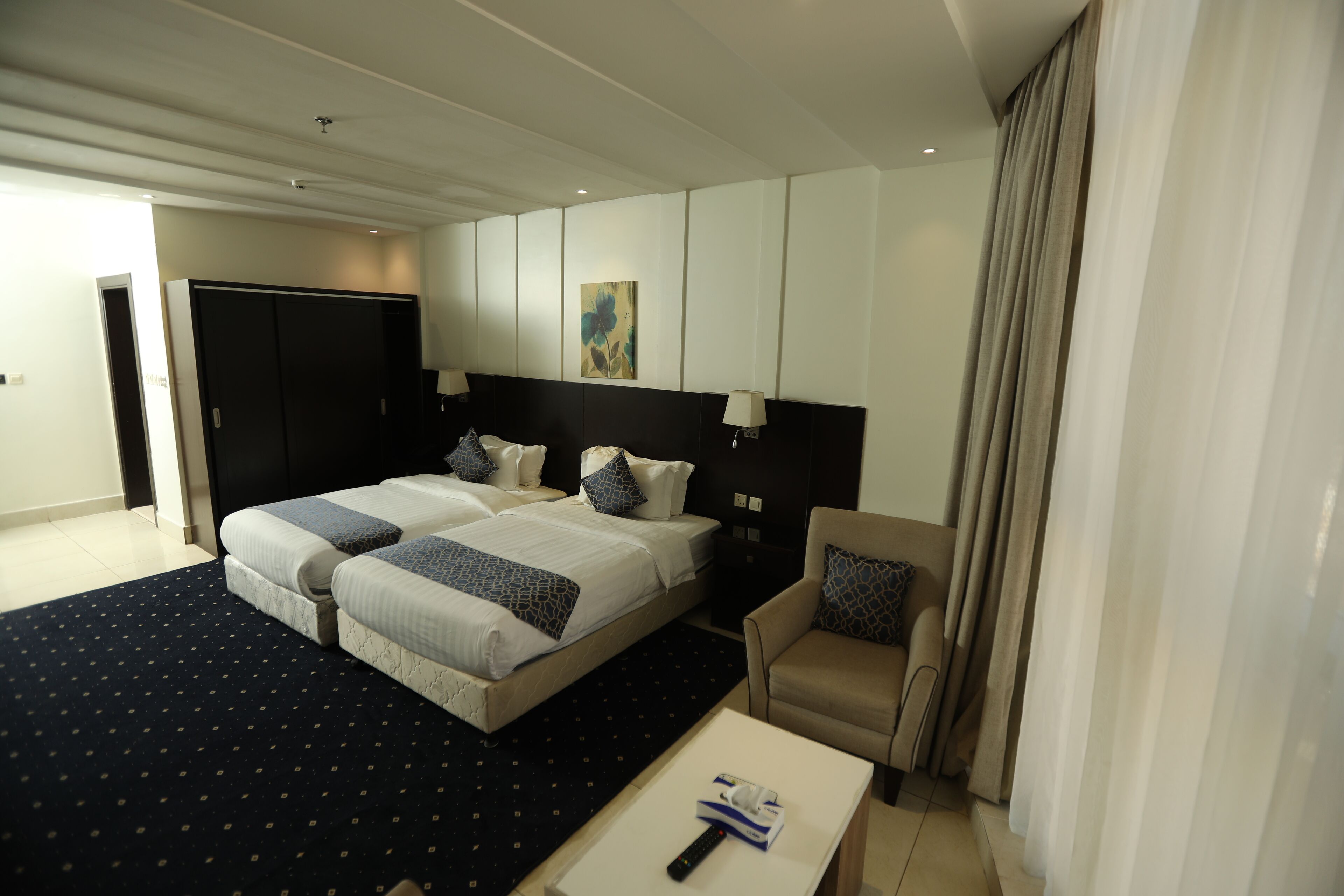 Basic Twin Room, 2 Queen Beds | In-room safe, blackout drapes, soundproofing, iron/ironing board