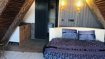 Classic Bungalow, Garden View | Free WiFi