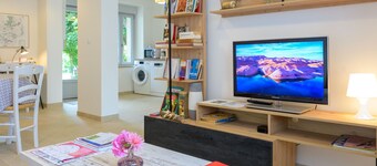 Quiet cottage with garden and wifi in Saint-Doulchard