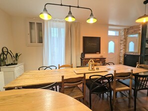 Dining - Spacious lodging in Berry for 10 people with private garden (Baraize)