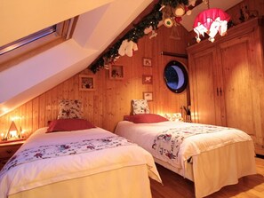 2 bedrooms, free WiFi - Cozy cottage with private garden near Saint-Dié-des-Vosges (Provenchères-et-Colroy)