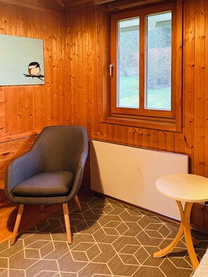 Interior - Vacation home, 200 m from the lake, own fenced garden, vacation with dog (Postmünster)