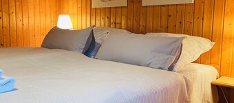 Vacation home, 200 m from the lake, own fenced garden, vacation with dog