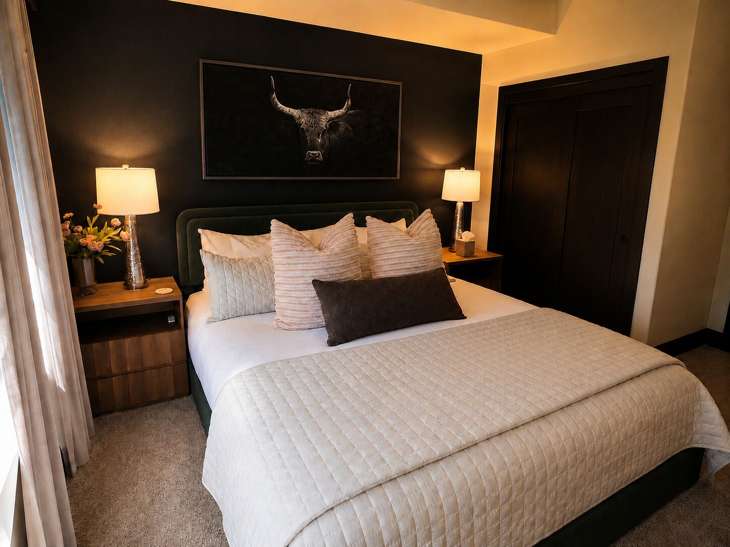 Room, 1 Bedroom | 1 bedroom, iron/ironing board, WiFi (free)
