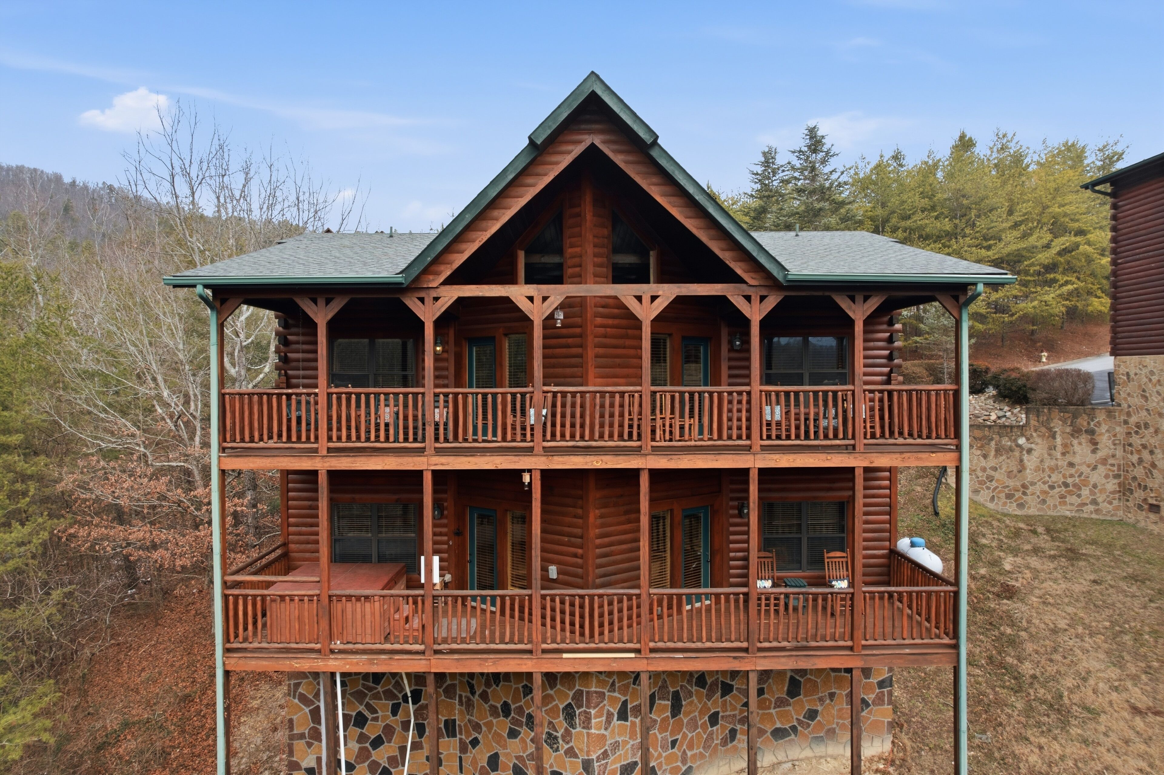 House, 4 Bedrooms | Exterior