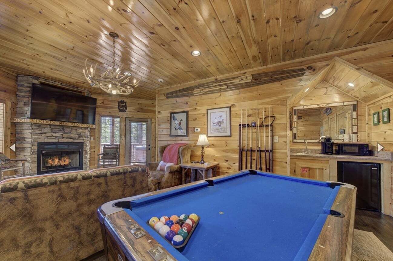 House, 4 Bedrooms | Game room