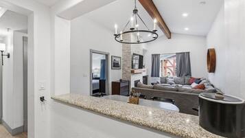 Villa, 2 Bedrooms | Interior