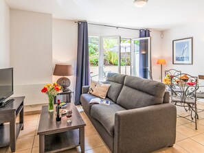 TV - Le Jardin Mauresque - 224SP by Interhome (Arcachon)