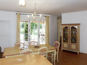 Dining - Hameaux de la Calade V6/8 by Interhome (Fayence)