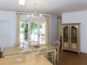 Dining - Hameaux de la Calade (FEN171) by Interhome (Fayence)