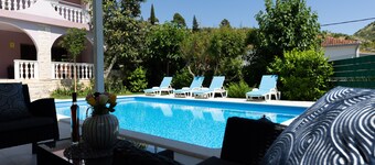 Holiday Home Calmation