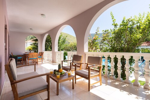 Holiday Home Calmation
