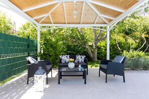Terrace/patio - Holiday Home Calmation (Žrnovnica)
