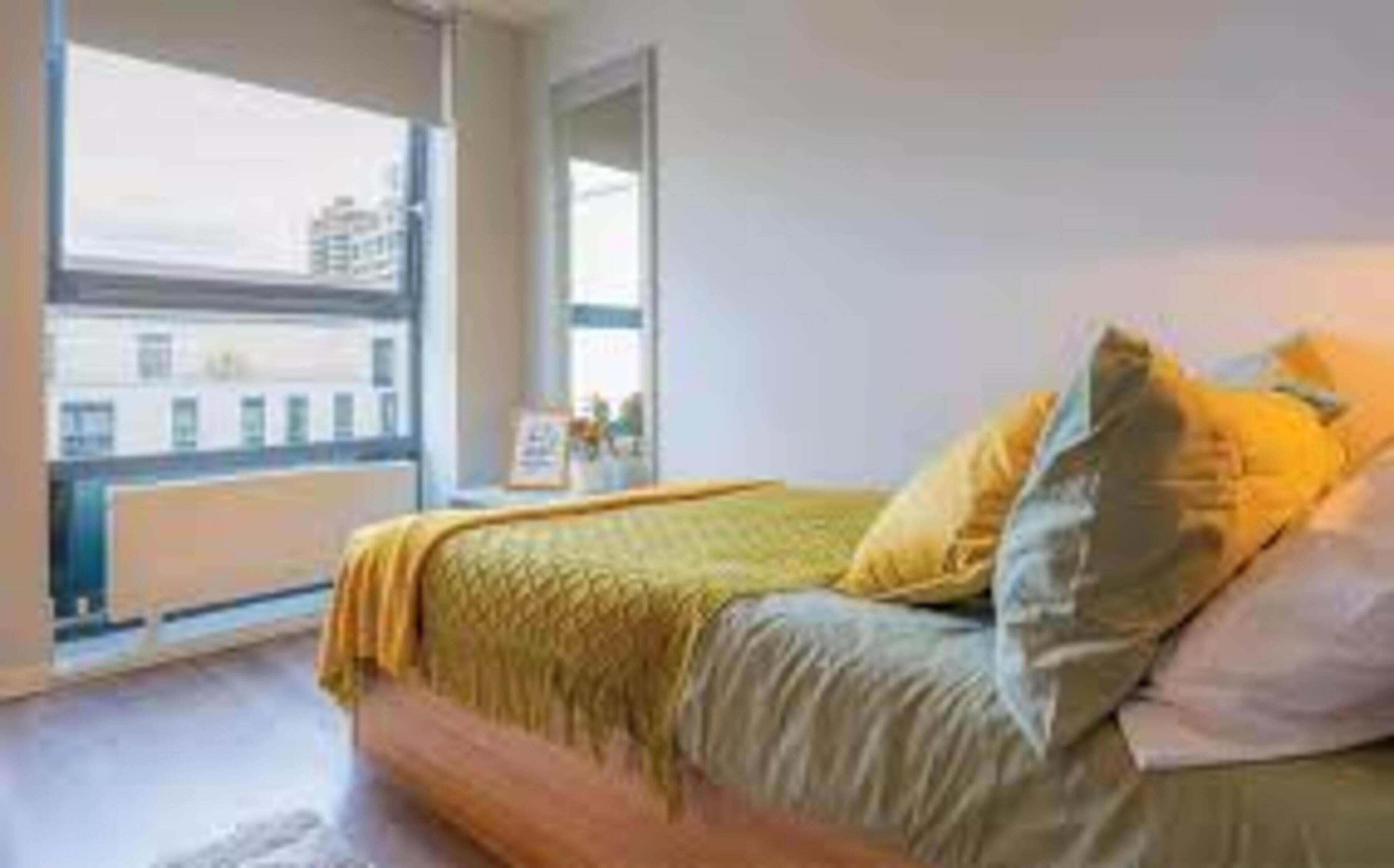 1 soverom, skrivebord og wi-fi (inkludert)